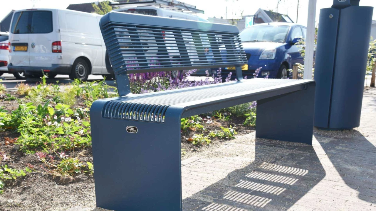 Afvalbak Constructo 72 en Bend enkelzits met rugleuning 7 1920
