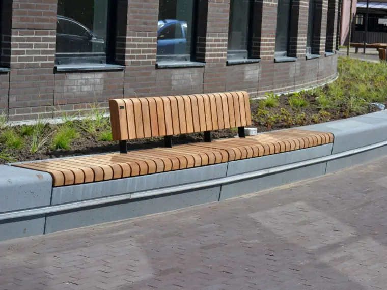 Parkbank Grid maßgefertigt BolDuc 's-Hertogenbosch